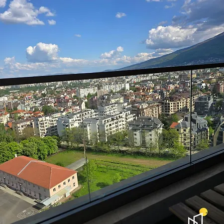 View - By Metro, Kids Room, Huge Terrace, 2 Garages, Ps5, Playground, Bbq, 24h Security דירה סופיה