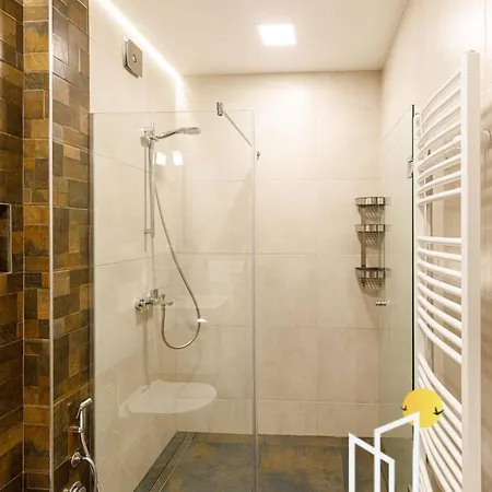 View - By Metro, Kids Room, Huge Terrace, 2 Garages, Ps5, Playground, Bbq, 24h Security דירה סופיה