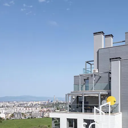 Апартаменты Sofia View - By Metro, Kids Room, Huge Terrace, 2 Garages, Ps5, Playground, Bbq, 24H Security *