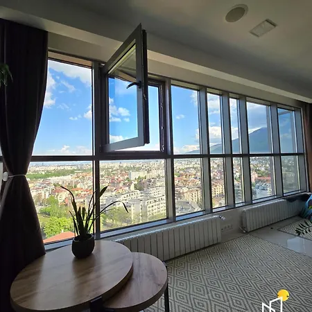 Апартаменты Sofia View - By Metro, Kids Room, Huge Terrace, 2 Garages, Ps5, Playground, Bbq, 24H Security
