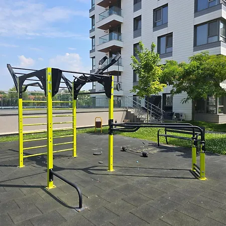 View - By Metro, Kids Room, Huge Terrace, 2 Garages, Ps5, Playground, Bbq, 24h Security סופיה